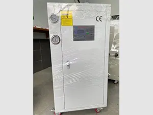 Referencia visual del enfriador o chiller PAC en las instalaciones del cliente
