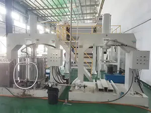 Referencia visual de la prensa hidráulica en las instalaciones del cliente